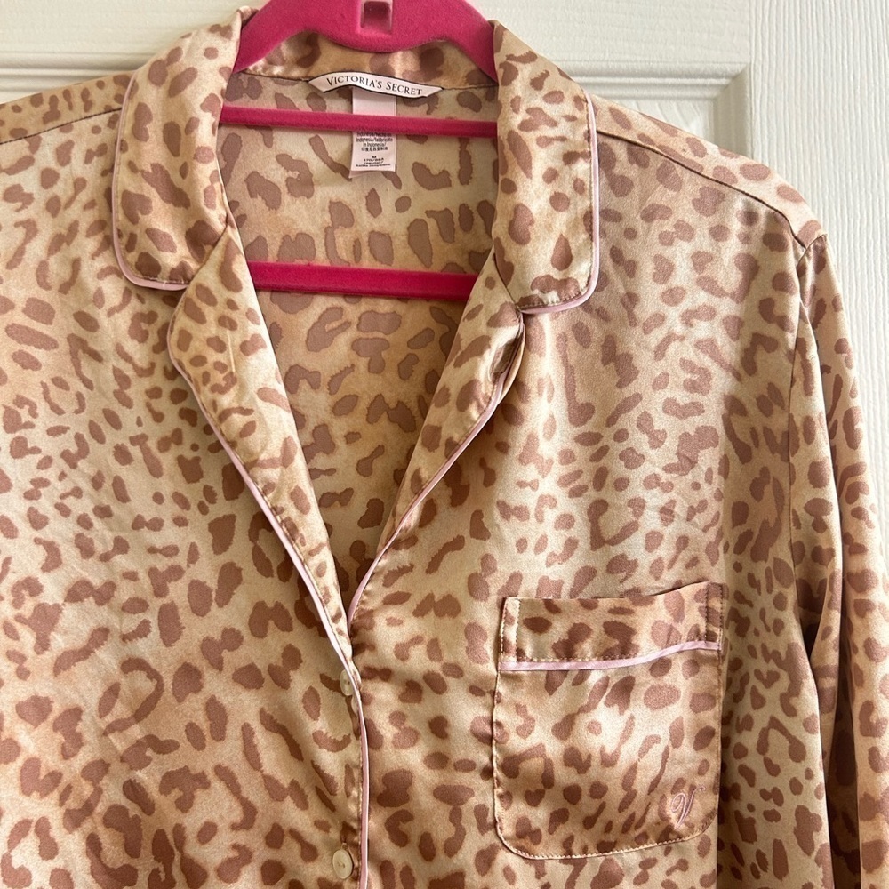 Victoria’s Secret Satin Leopard Print Sleep Shirt
